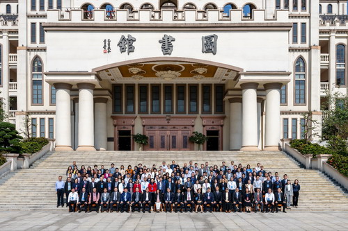 合影留念.jpg 合影留念.jpg