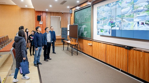 实地考察.jpg 实地考察.jpg