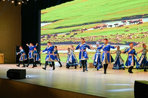 班门弄斧.jpg 班门弄斧.jpg