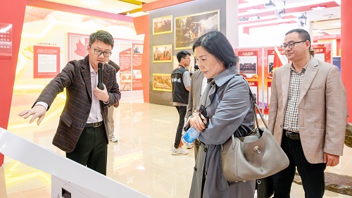 王书汉一行参观beat3653.jpg 王书汉一行参观beat3653.jpg