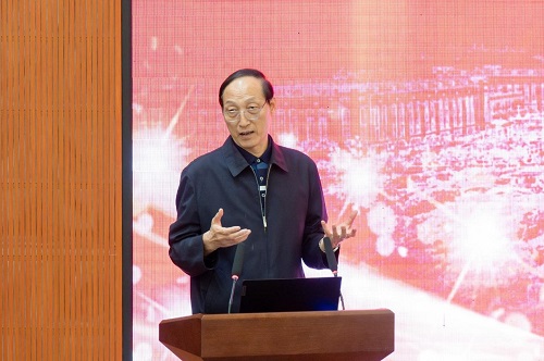 和飞讲话.jpg 和飞讲话.jpg