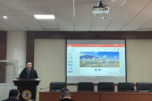 方泽强讲话.jpg 方泽强讲话.jpg