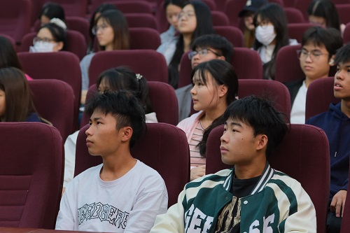 现场学生.JPG 现场学生.JPG