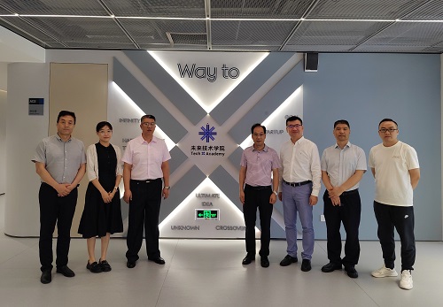 双方合影.jpg 双方合影.jpg