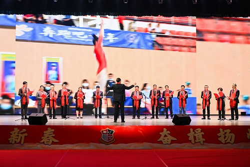 学校董事会监事会领导、学校党政领导合唱.jpg 学校董事会监事会领导、学校党政领导合唱.jpg