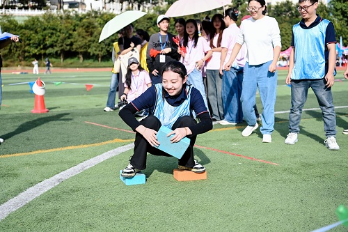 星湖校区教职工趣味项目2.jpg 星湖校区教职工趣味项目2.jpg