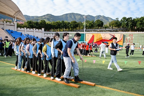 星湖校区教职工趣味项目1.jpg 星湖校区教职工趣味项目1.jpg