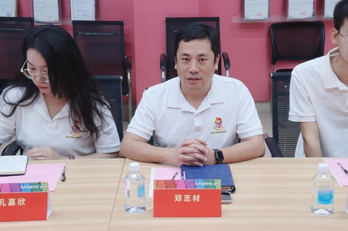 郑志材讲话.jpg 郑志材讲话.jpg