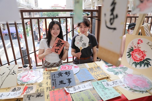 展区1.jpg 展区1.jpg